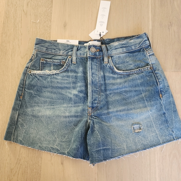 Zara The Relaxed Shorts in Vintage Indigo - Picture 2 of 4